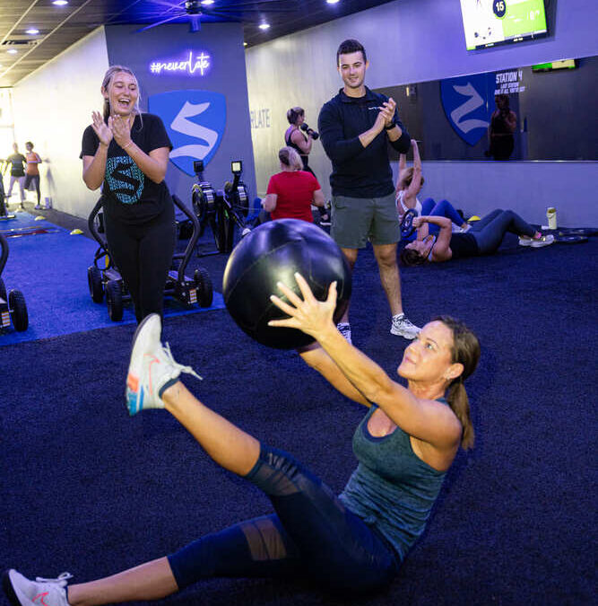 Are Group Workouts Good for Beginners?